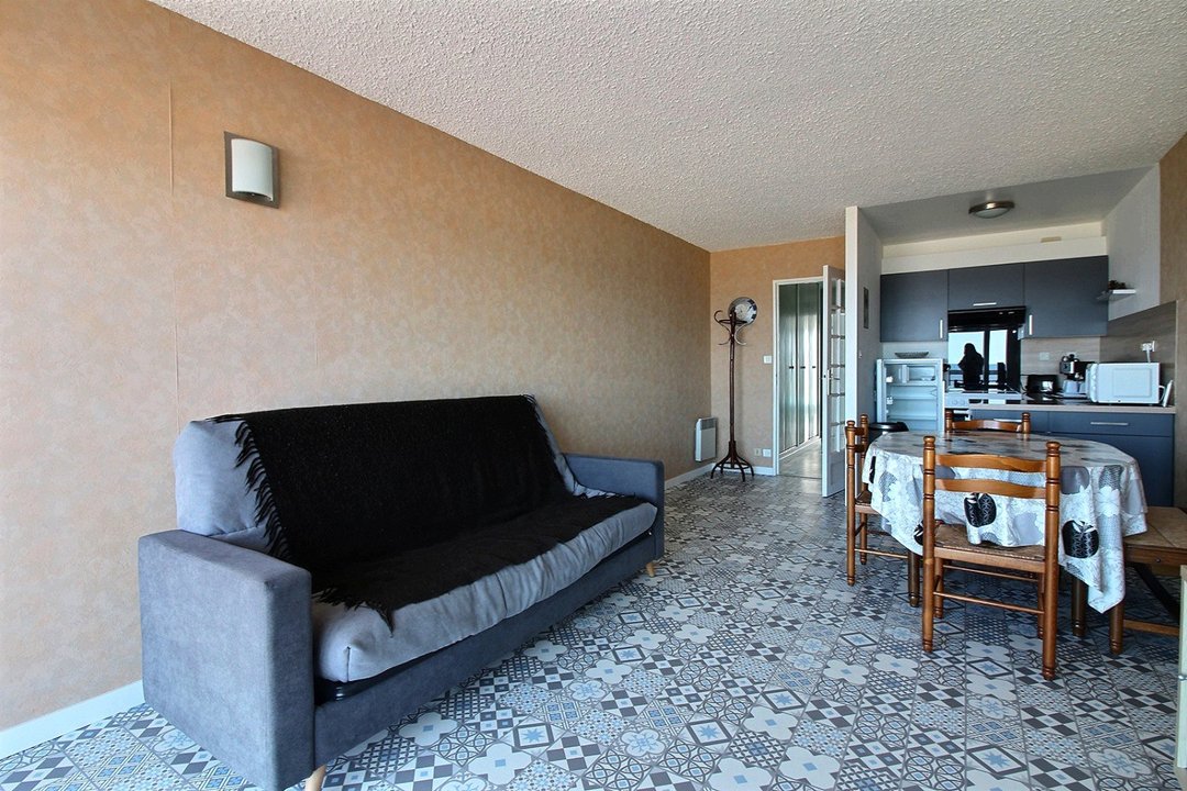 /picture/helios/116215201/CORSAIRES R2/1_2025-12-13CET00h00-12.jpg